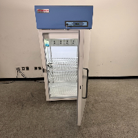 Thermo Scientific Revco Lab Refrigerator image 3